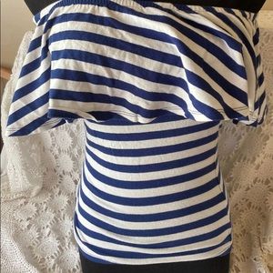 Old Navy Off the shoulder crop top size L